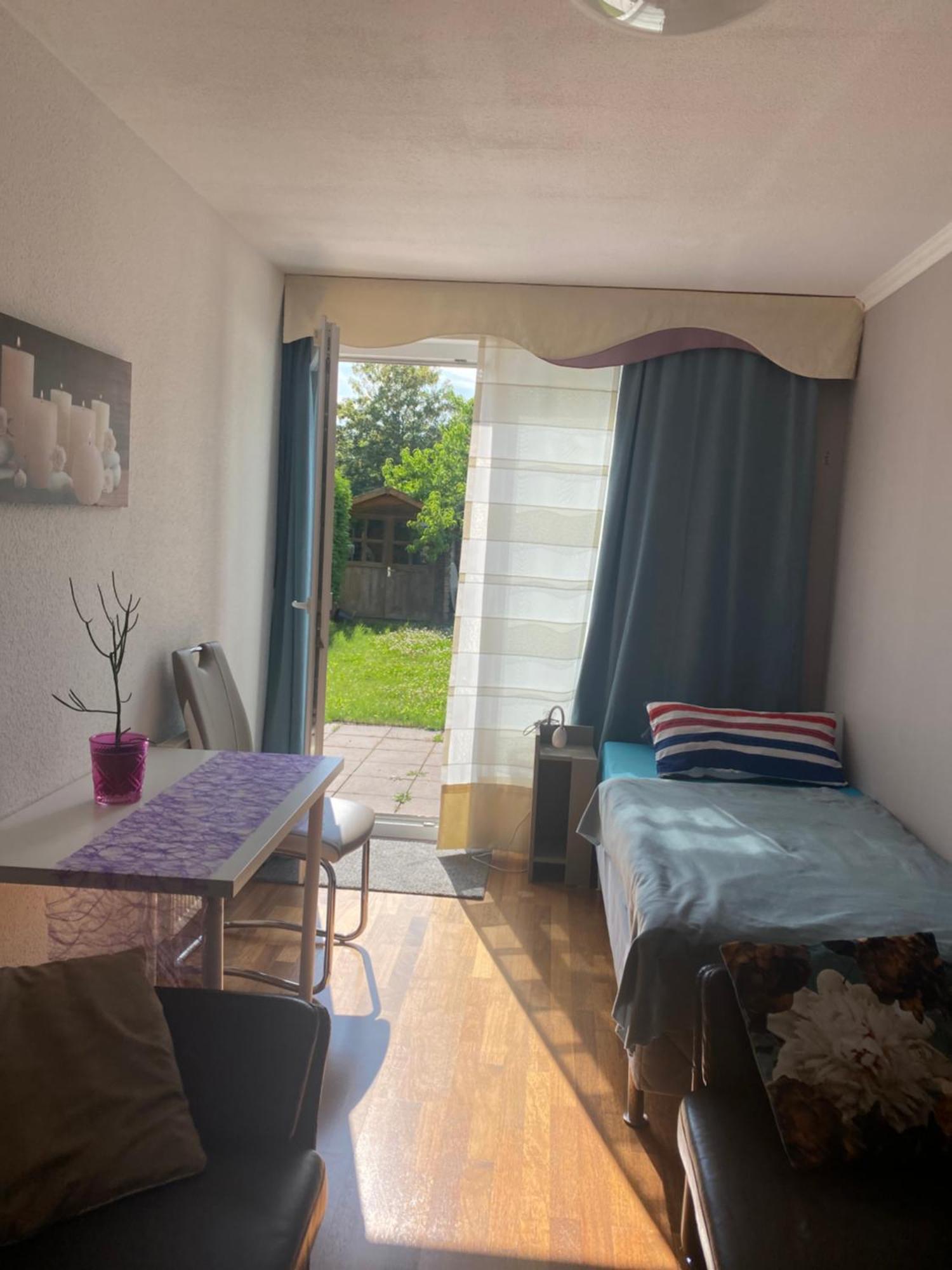 Ruhiges Zimmer Im Gasthaus Essen Exterior photo